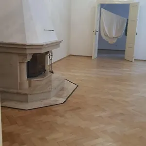 Private In Shared Luxurious Palace Like With 2 Bathrooms Including Whirlpool And Virtual Reality Maison d'hôtes